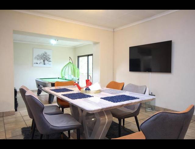 3 BEDROOM TOWNHOUSE FOR SALE IN THATCHFIELD